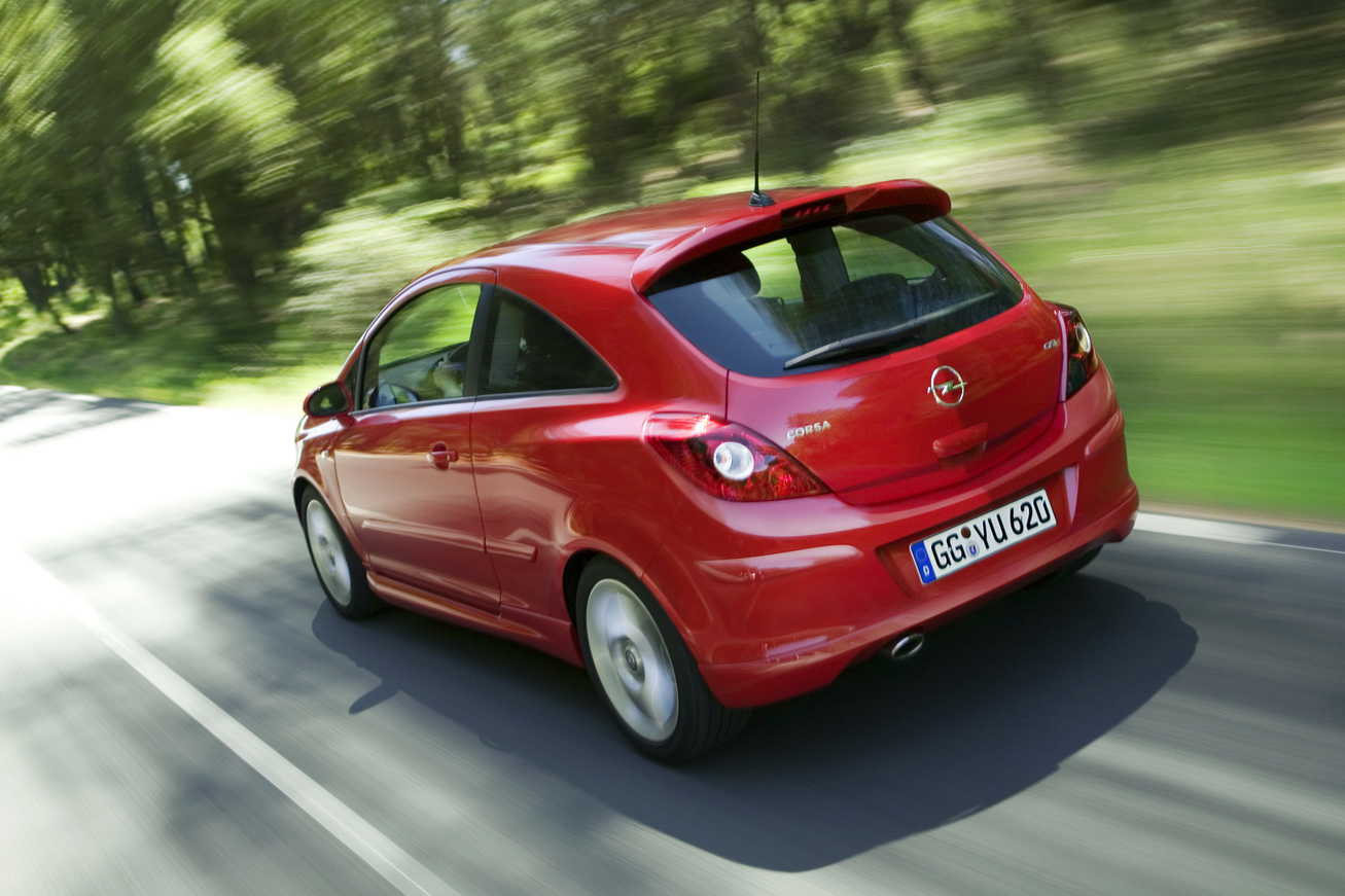 [auto-life_Opel_Corsa_GSi_7.jpg]